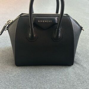 Givenchy Antigona Mini